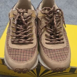 Sam Edelman Tan Plaid Lace-Up Sneakers